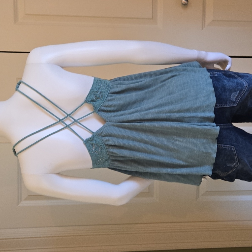 Lucky Brand Sexy Flowy Sleeveless Tank Top Embroidery And Criss Cross Back